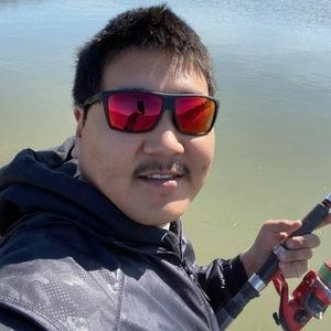 Meet your Posher, Troy